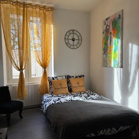 Petille En Champagne - 1 Chambre - Terrasse Epernay Exterior photo